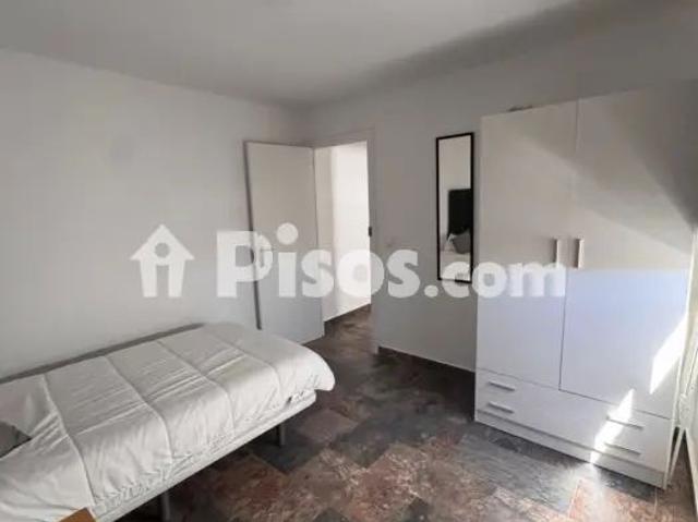 Piso en alquiler en Calle Santa Elena
