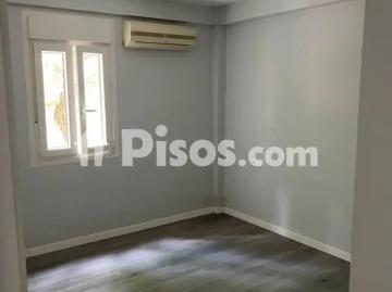 Piso en alquiler en Calle Santo Ángel