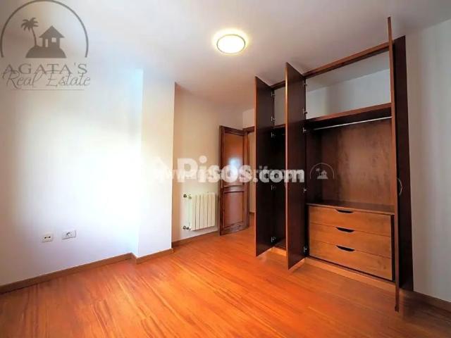 Piso en alquiler en Calle Turina