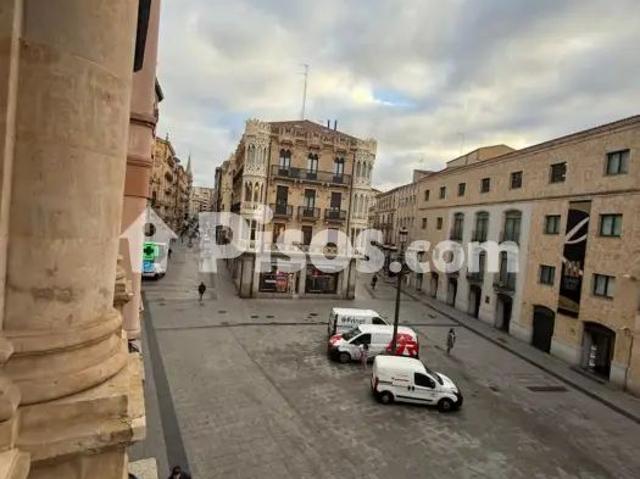 Piso en alquiler en Calle Toro