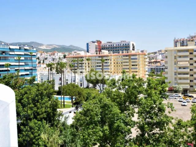 Piso en alquiler en Calle Torrealmádena