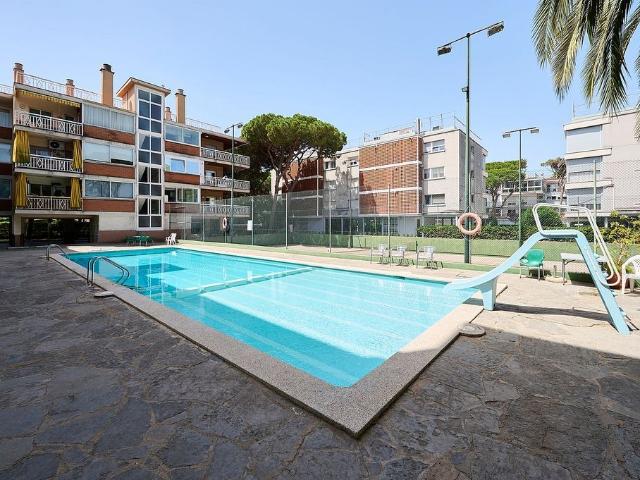 Piso en alquiler en calle Tramuntana, Castelldefels, de 75 m² 3 habitaciones por 1.600