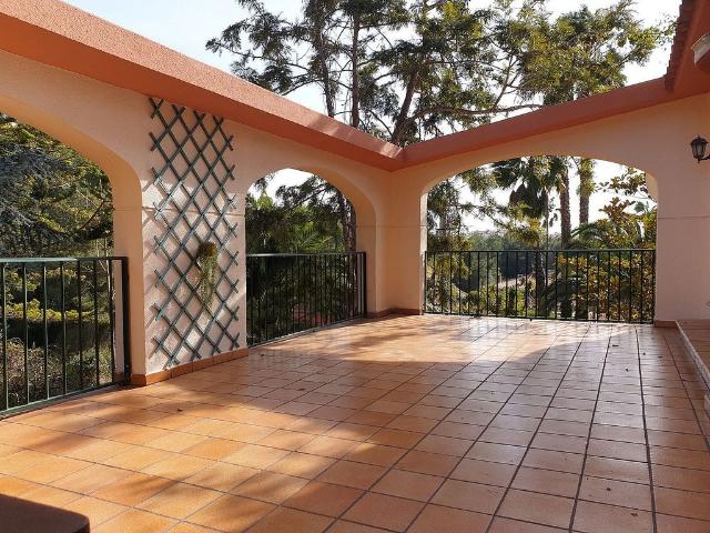 Piso en alquiler en calle Tramuntana, Tarragona, de 192 m² 4 habitaciones por 1.500
