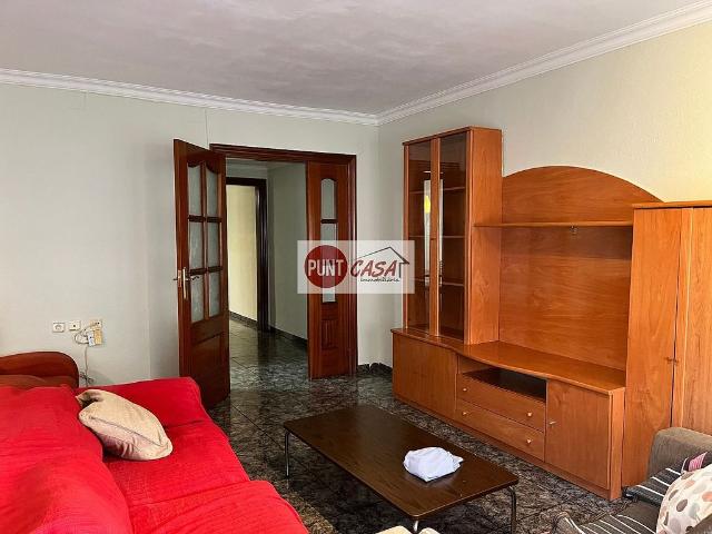Piso en alquiler en calle Valencia, Lleida, de 101 m² 4 habitaciones por 790