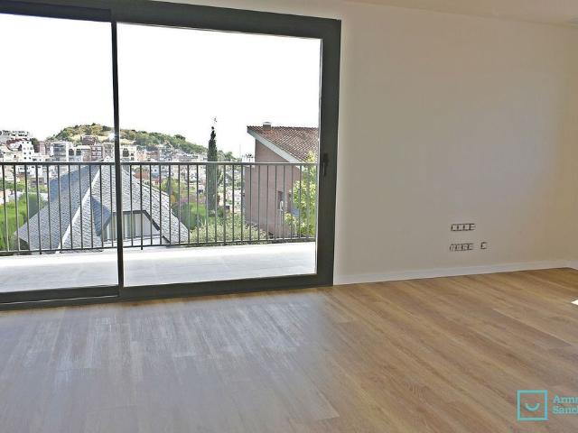 Piso en alquiler en calle València, Tiana, de 85 m² 3 habitaciones por 1.700