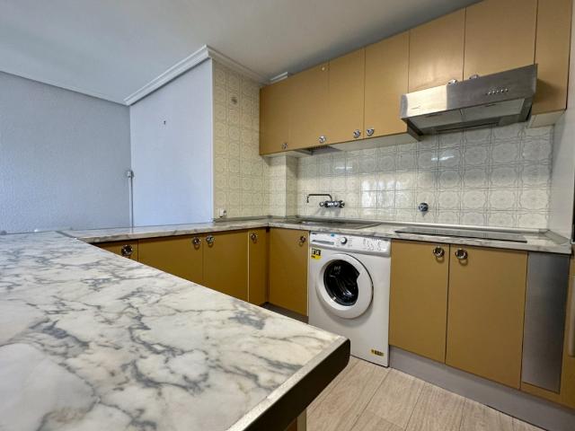 Piso en Alquiler, en Calle Valladolid, Aranbizkarra, Vitoria Gasteiz, Álava