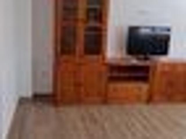 Piso en alquiler en Calle Verdiales, 9
