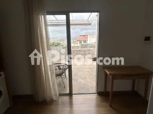 Piso en alquiler en Calle Vía 8007, 11