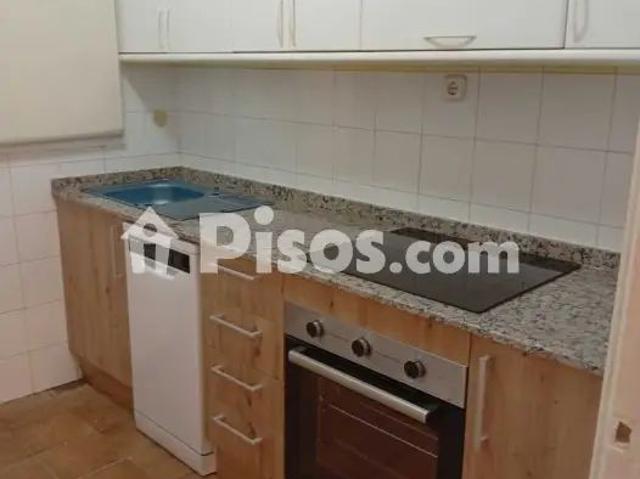 Piso en alquiler en Calle Virgen de la Cinta, 28
