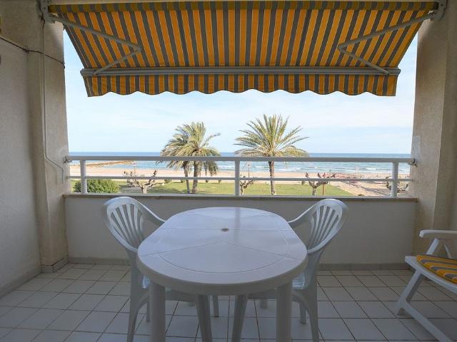 Piso en alquiler en calle Xaloc, Cubelles, de 40 m² 1 habitación por 1.500