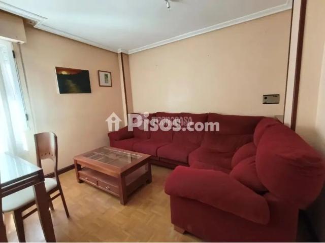 Piso en alquiler en Campo de La Juventud Santiago
