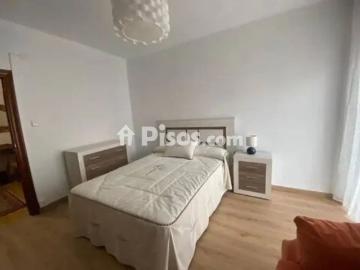 Piso en alquiler en Campo de La Juventud Santiago