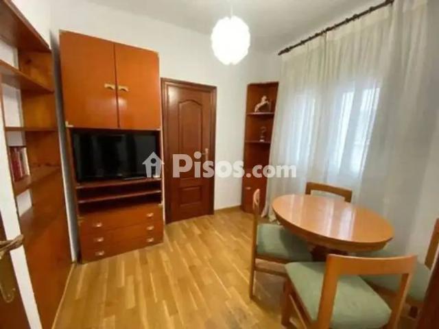 Piso en alquiler en Campo de La Juventud Santiago