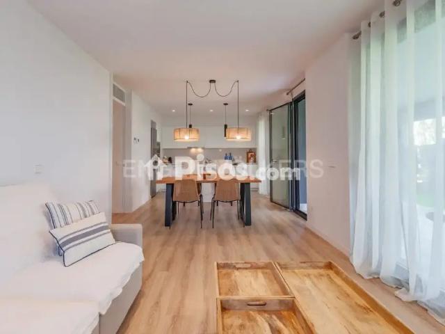 Piso en alquiler en Can Girona Terramar Vinyet