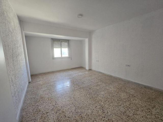 Piso en alquiler en Canals Valencia
