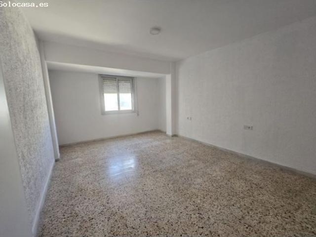 Piso en Alquiler en Canals, Valencia