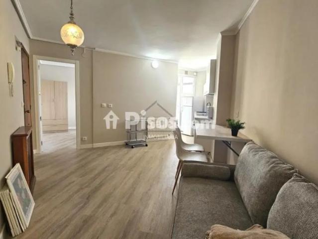Piso en alquiler en Canido