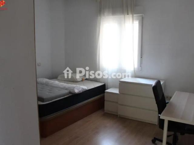 Piso en alquiler en Casco Antiguo