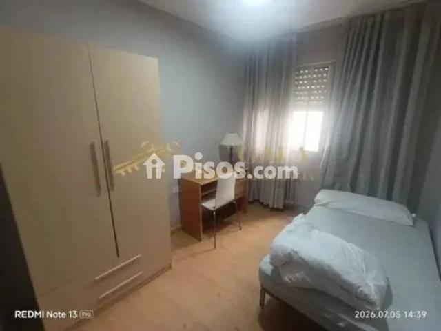 Piso en alquiler en Casco Antiguo
