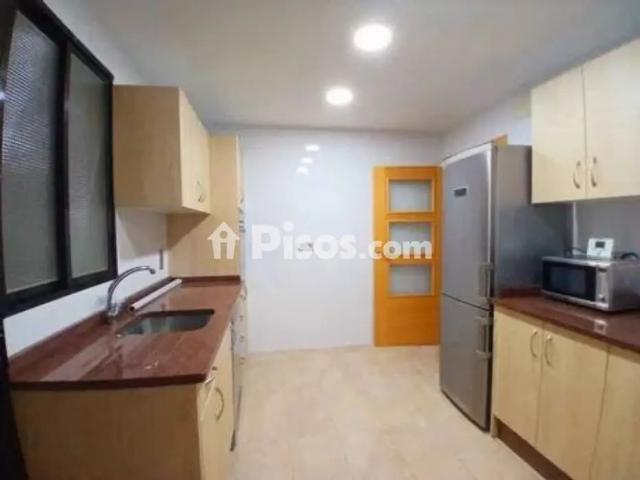 Piso en alquiler en Casco Antiguo