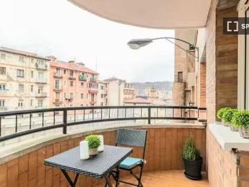 Plaza Corazón de María, Bilbao, Bilbao La Vieja, Amézola, Bilbao, Vizcaya, País Vasco