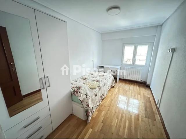 Piso en alquiler en Castilla Hermida