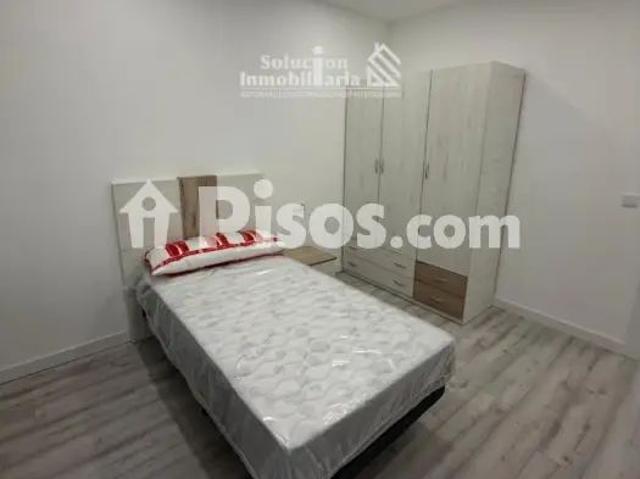 Piso en alquiler en Carmelitas