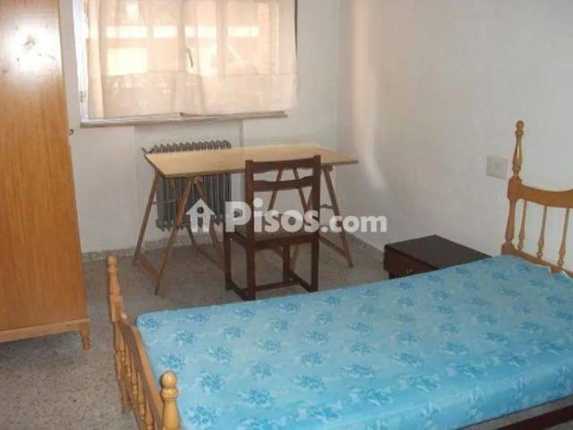 Piso en alquiler en Carmelitas