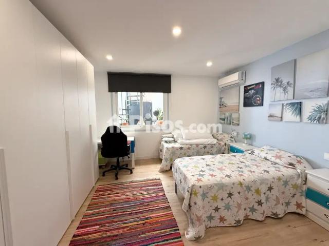 Piso en alquiler en Carrer de Victorio Luzuriaga, 5