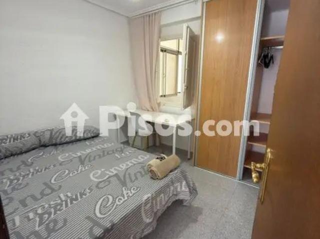 Piso en alquiler en Carrer de l'Explorador Andrés