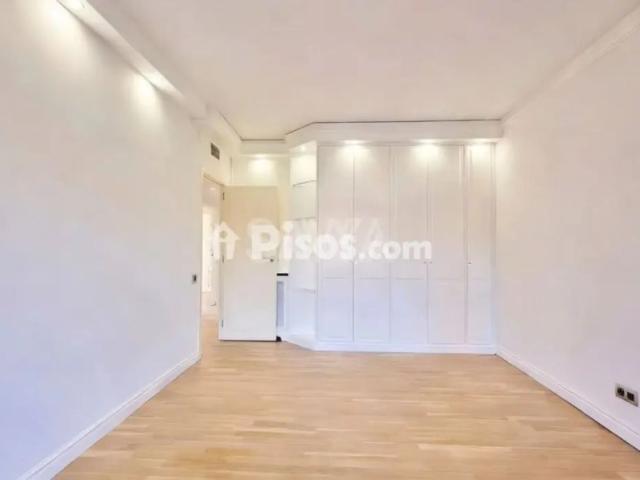 Piso en alquiler en Carrer del Capità Arenas