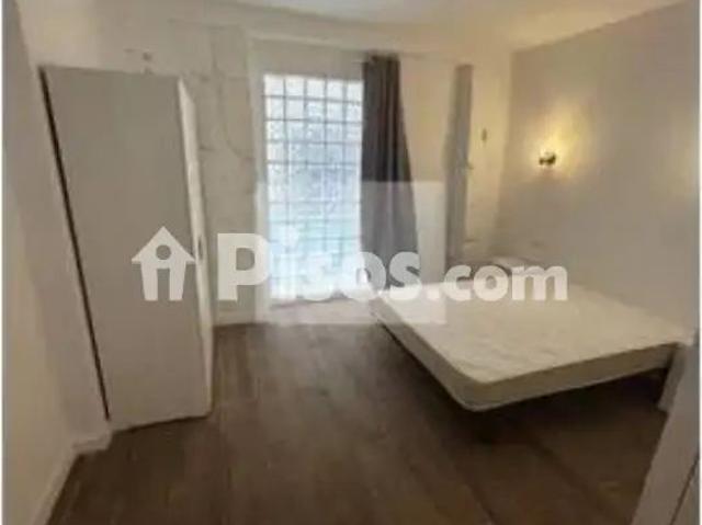 Piso en alquiler en Carrer d'Oliver