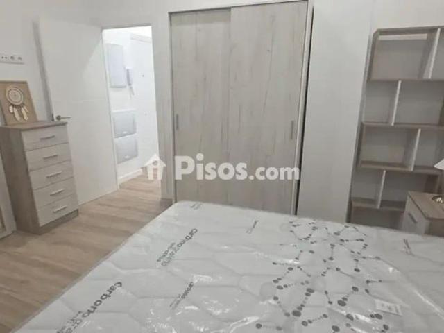 Piso en alquiler en Carrer Mestre Albéniz, 5