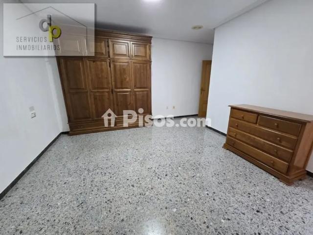 Piso en alquiler en Carrer Nieves Piñol
