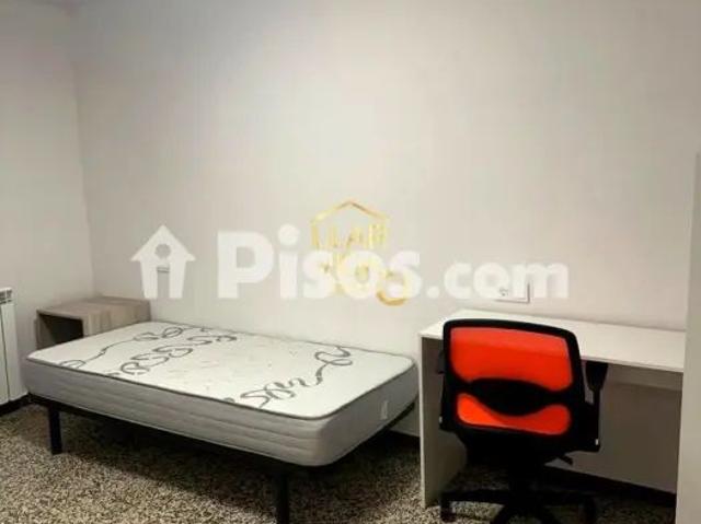 Piso en alquiler en Carrer Princep de Viana, cerca de Carrer d' Anselm Clavé