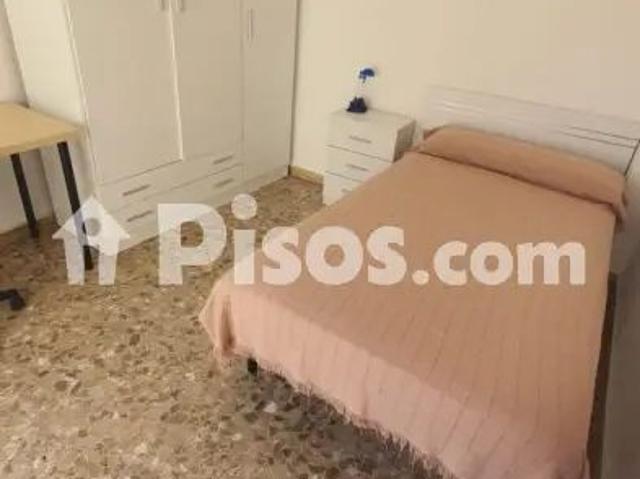 Piso en alquiler en Carretera Nijar Regiones