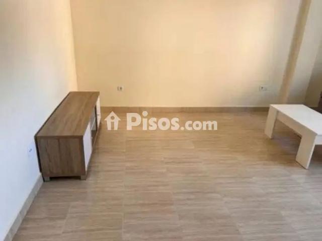 Piso en alquiler en Cañamares Libertad