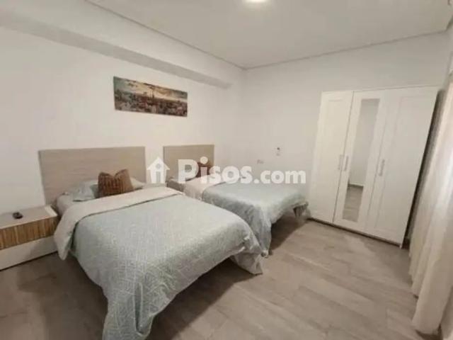Piso en alquiler en Centre