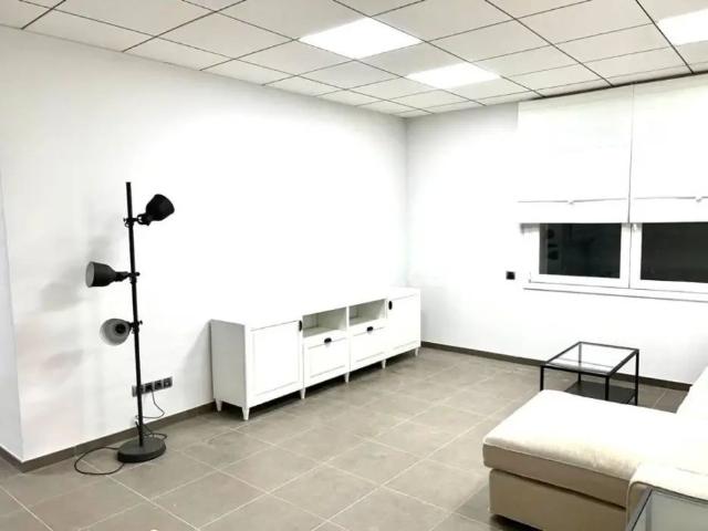 Piso en alquiler en Centre