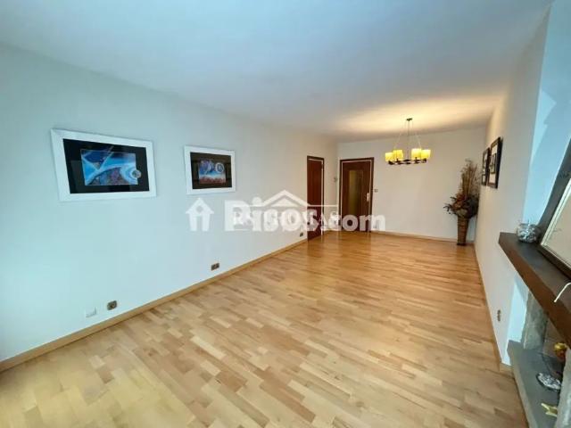 Piso en alquiler en Centre