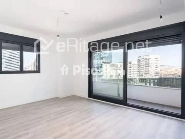 Piso en alquiler en Centre