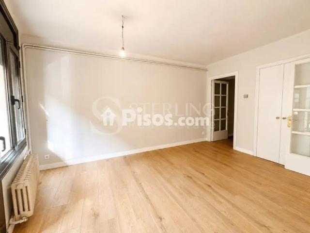 Piso en alquiler en Centre