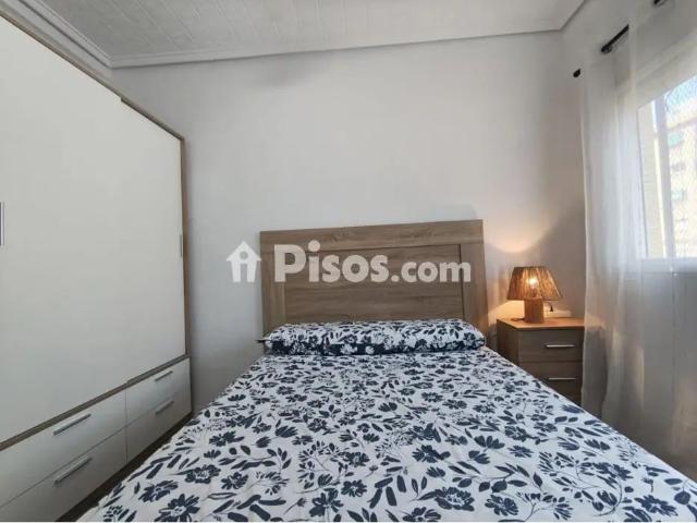 Piso en alquiler en Centre Port