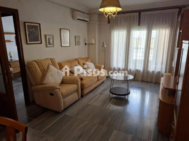 Piso en alquiler en Centro