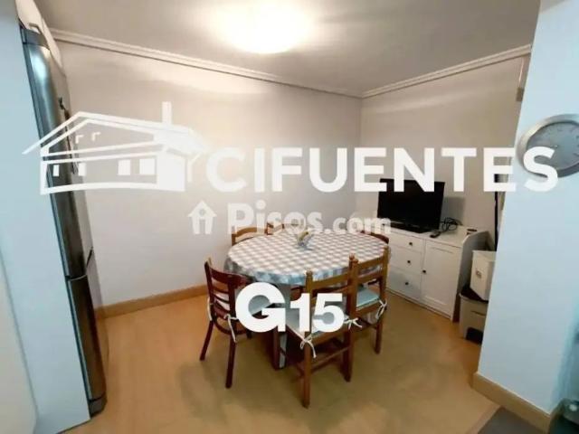 Piso en alquiler en Centro