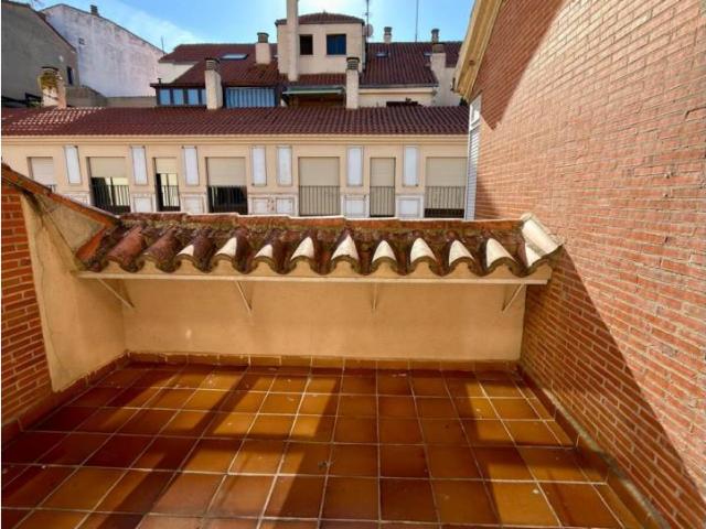Piso en alquiler en Centro 49003