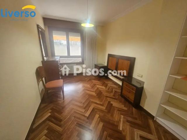 Piso en alquiler en Centro