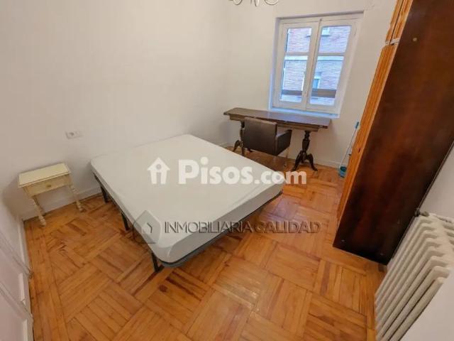 Piso en alquiler en Centro