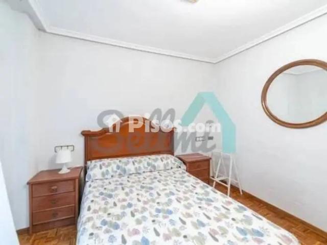 Piso en alquiler en Centro