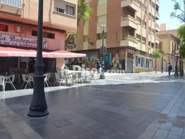 Piso en alquiler en Centro